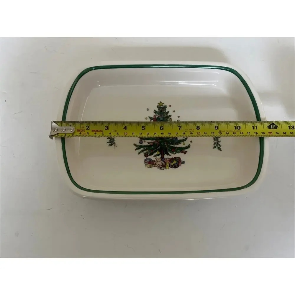 NIKKO 12” Christmas Lasagna Pan Cake Pan Serving Dish Holiday Dinnerware